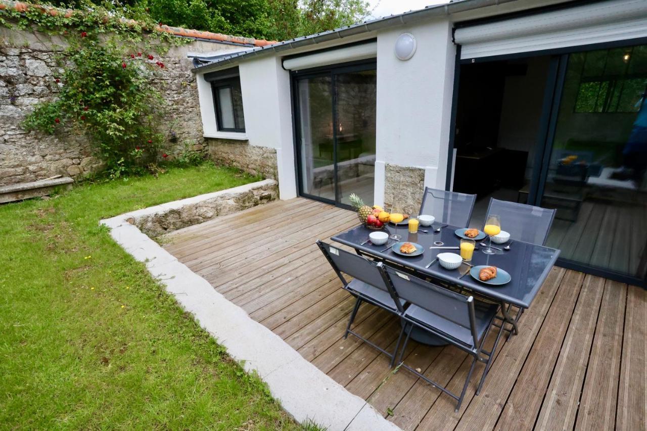 Апартаменти L'Atelier Et Sa Terrasse Понтіві Екстер'єр фото